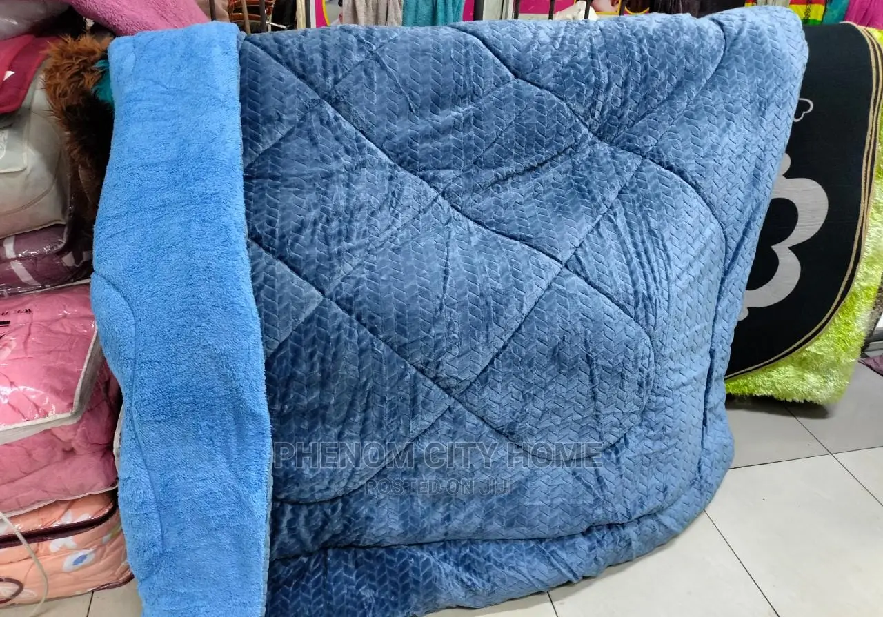 Single Woolen Velvet Plain Duvet