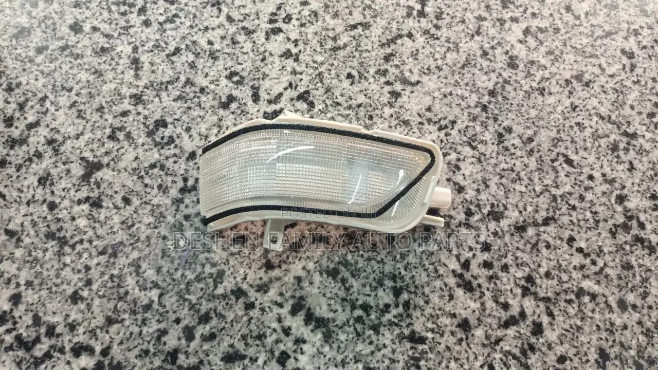 Honda CR-V Side Mirror Indicator/Blinker