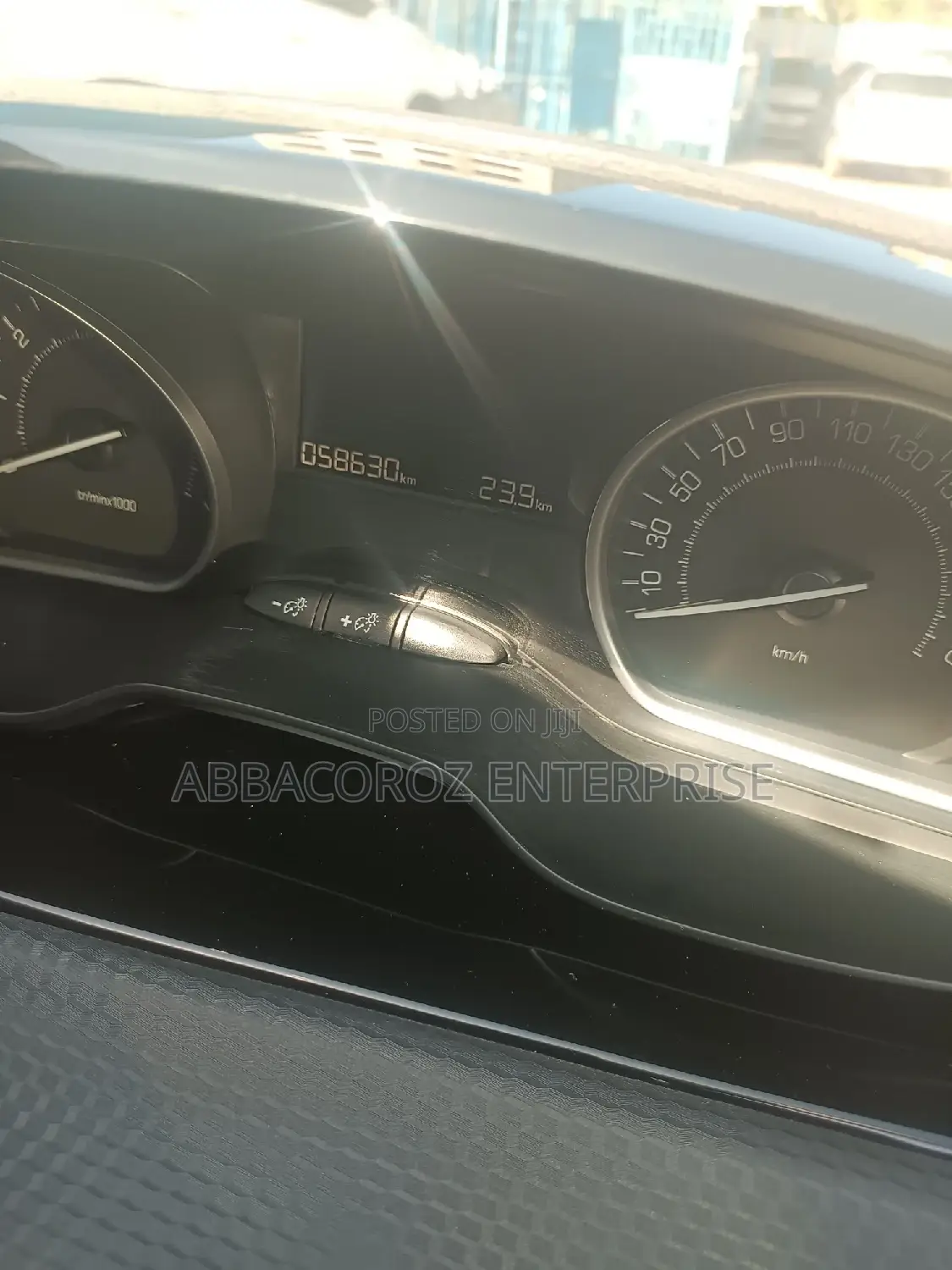 Peugeot 208 2016 White