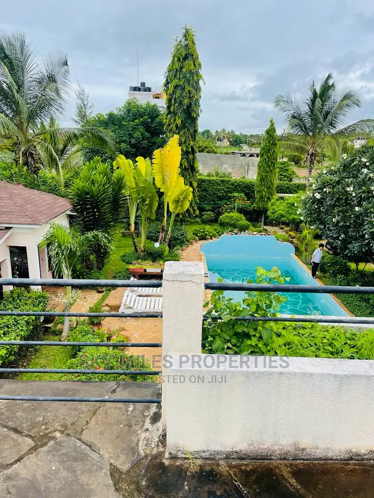3bdrm Villa in Bushbaby Causarina, Malindi for sale