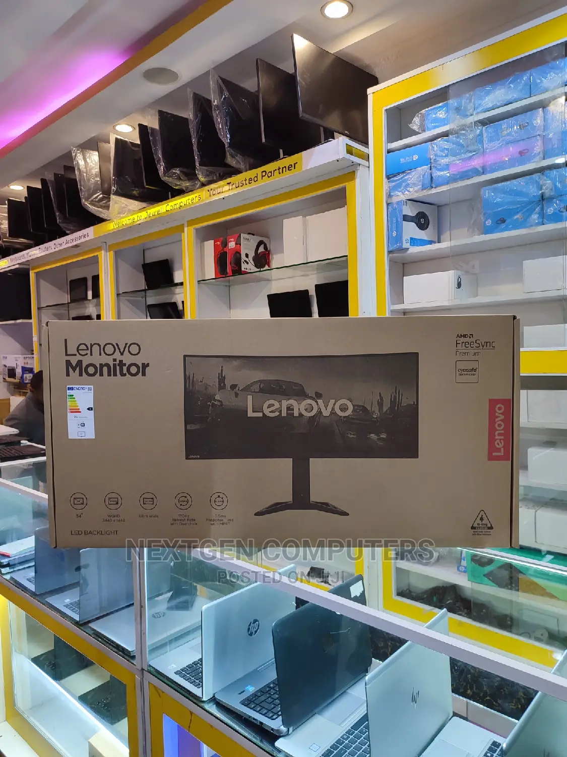 Lenovo G34w-30 34" WQHD (3440x1440) 170hz Curved Monitor