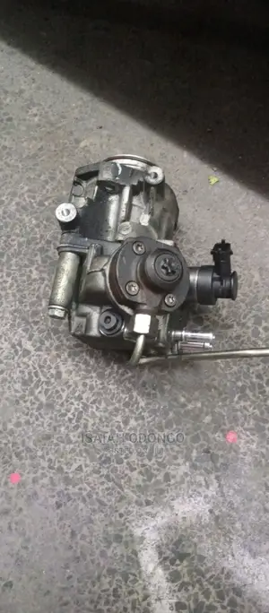 Ex Japan Diesel Injector Pump for Mistubishi 4p10