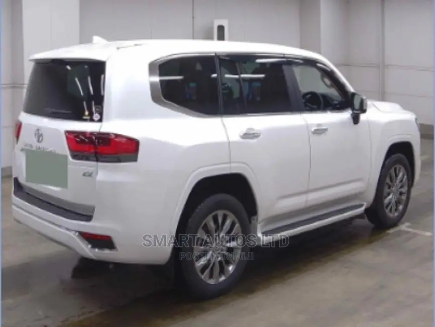 New Toyota Land Cruiser 2023 Pearl