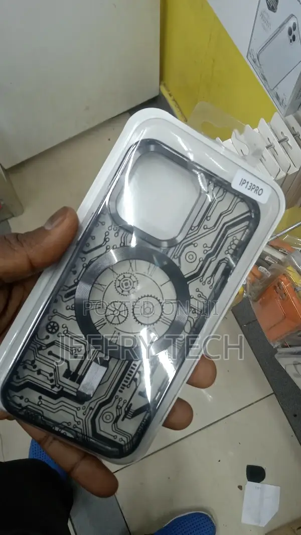 Mechanical Gear Gold Plated Magnetic Case iPhone 13 Pro