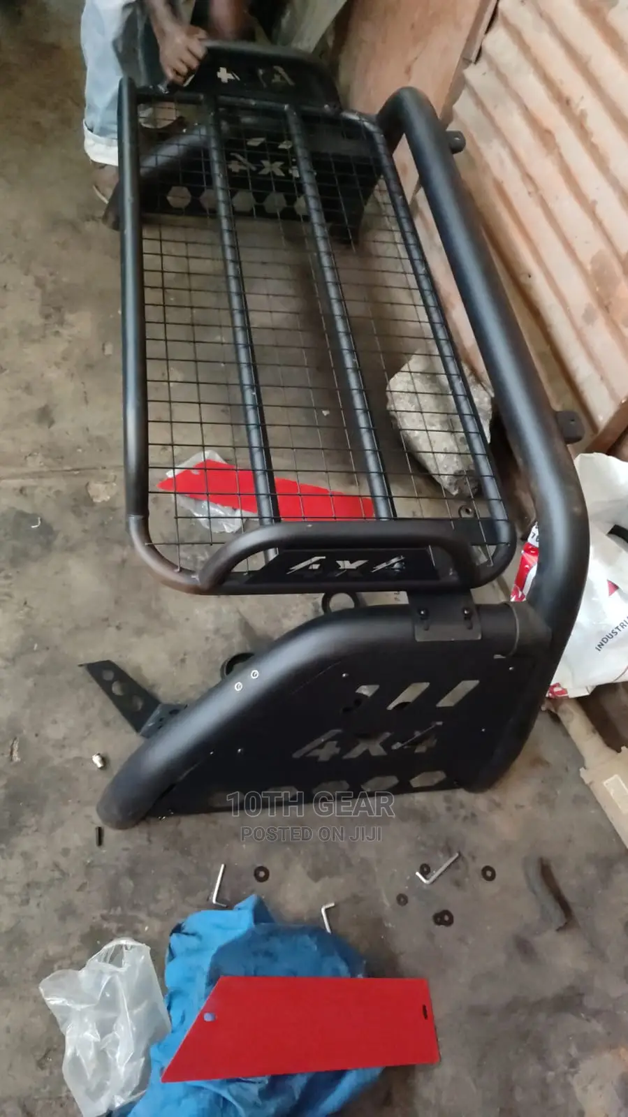 Hilux Rollbar With Carrier