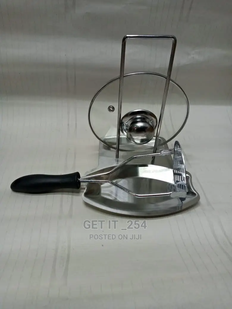Place the Pot Lid and Serving Spoon When Serving? Spoons