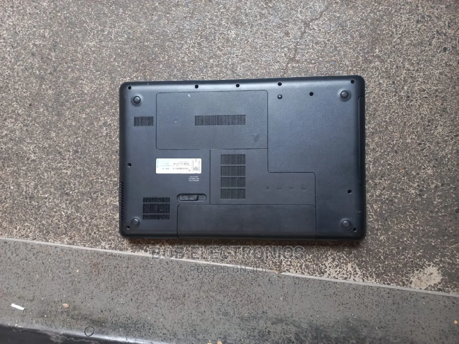 Laptop HP 14-Dq1088wm 4GB Intel Pentium HDD 320GB