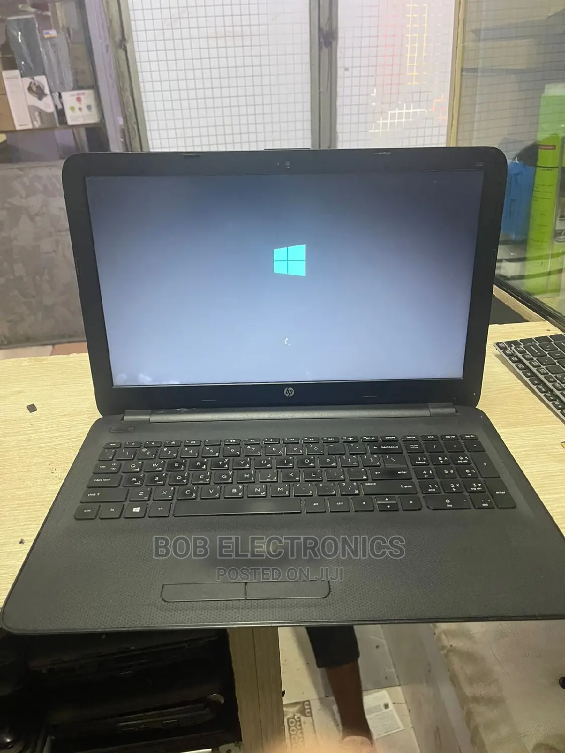 Laptop HP 14-Dq1088wm 4GB Intel Celeron HDD 500GB