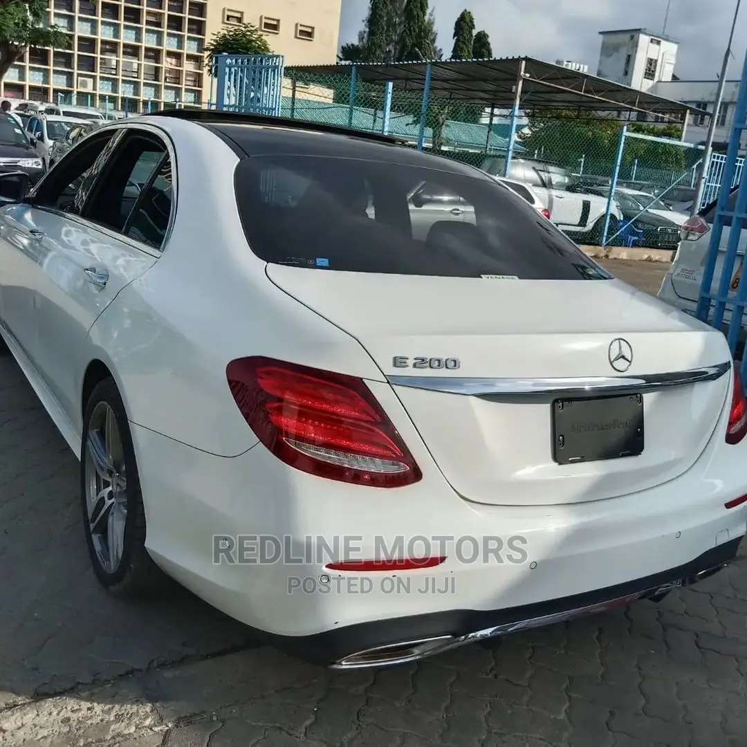 Mercedes-Benz E200 2016 Pearl