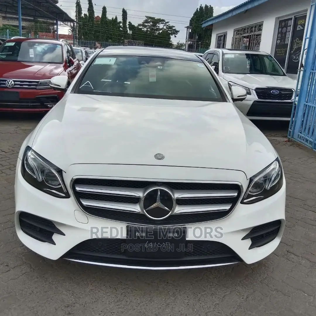 Mercedes-Benz E200 2016 Pearl