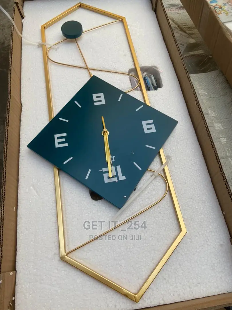 Large Wall Clock. Code CHS -1022-165