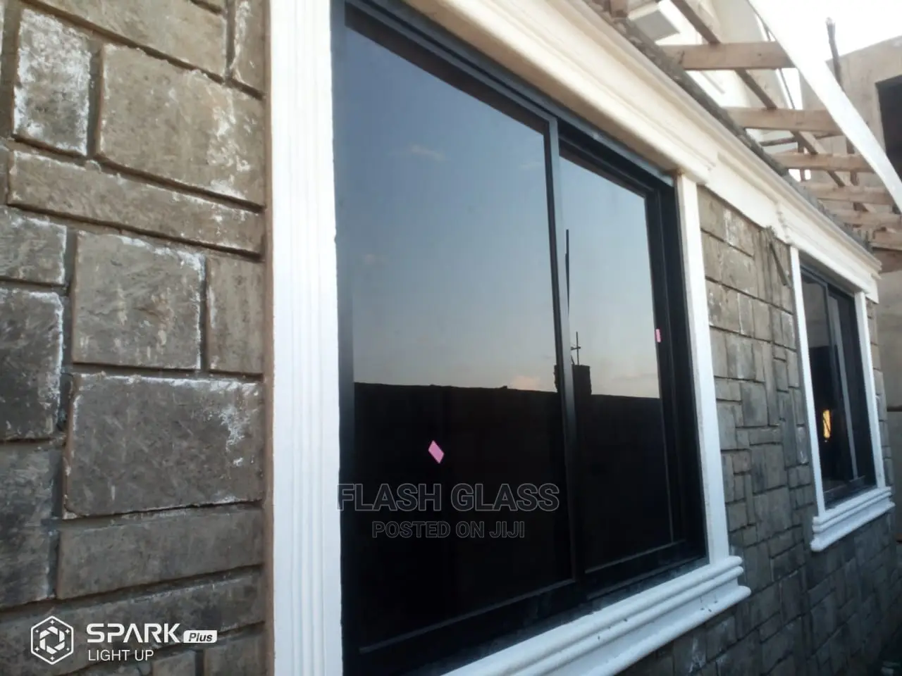 111 Customized Aluminium Windows