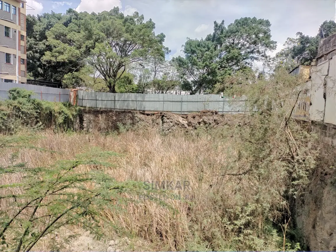 0.25-Acre Plot for Sale on Kabarnet Road