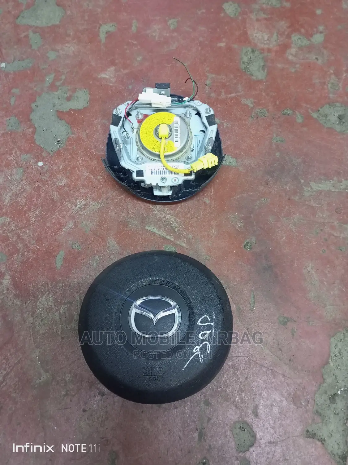 Mazda Demio Steering Airbags
