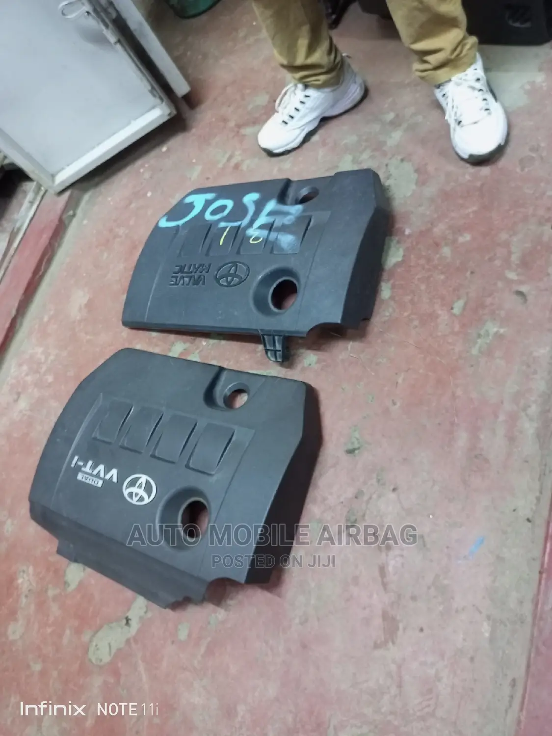 VALVE MATIC and VVTI Engine Cover