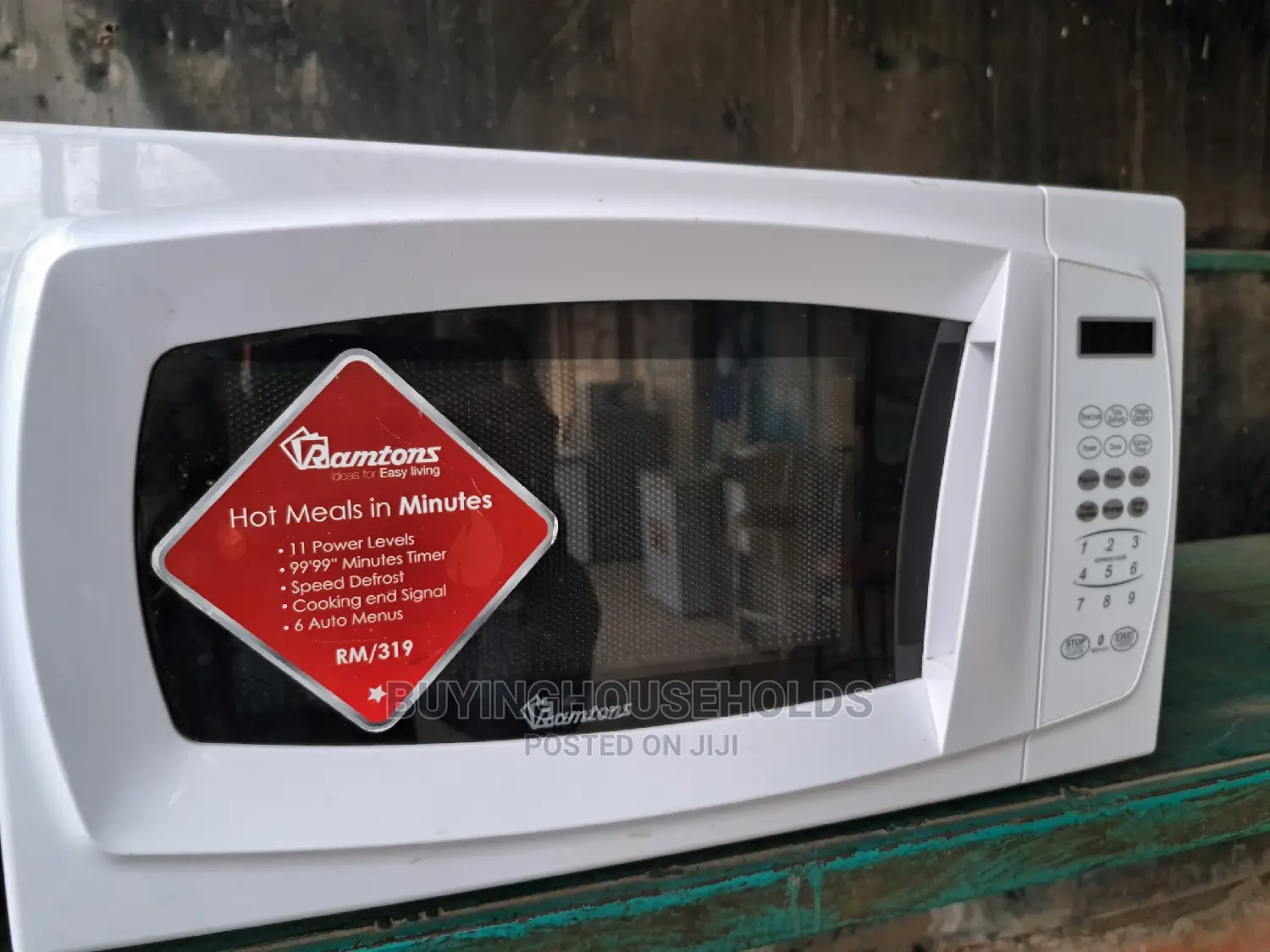Ramtons Microwave(White)