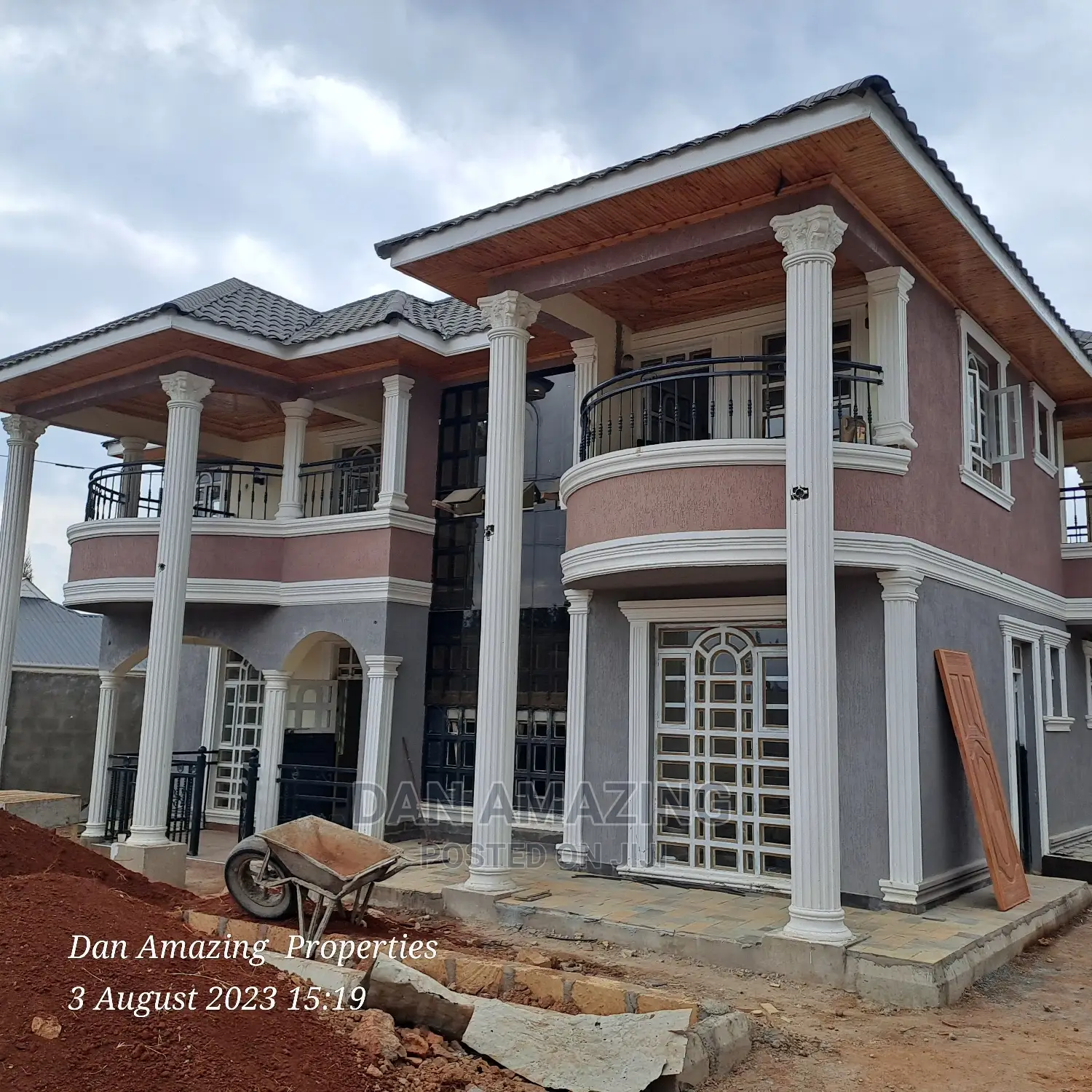 7bdrm Maisonette in Matasia for sale