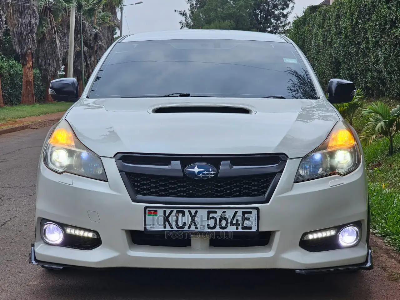 Subaru Legacy 2012 White