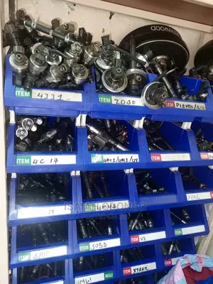Ex Japan Nozzles for Izuzu Elf 4jj1/4jk1