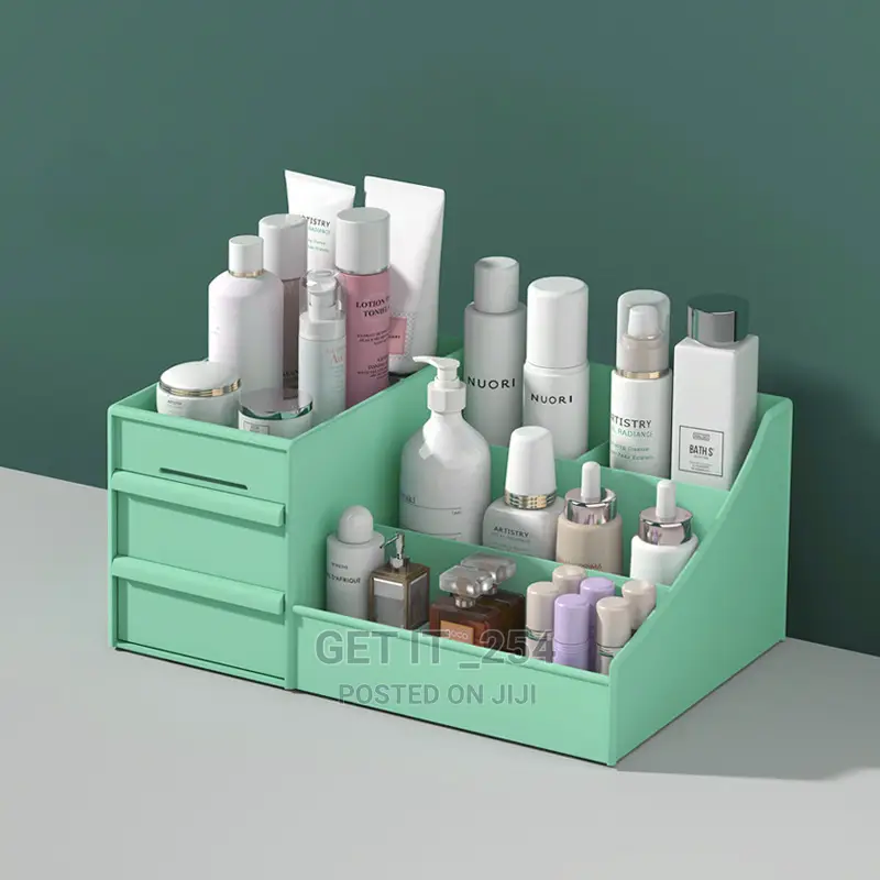 Pretty Make-Up Organizer.