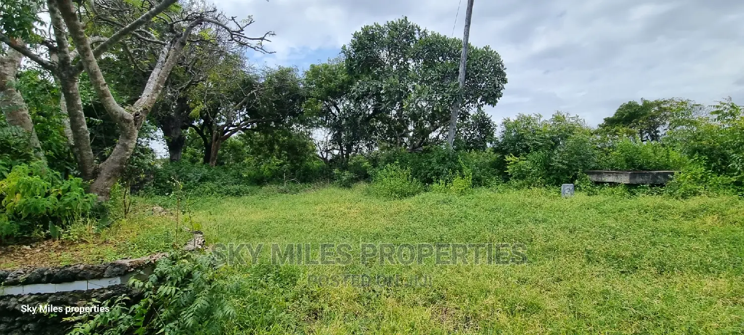 Serena,1 Acre Land on Sale
