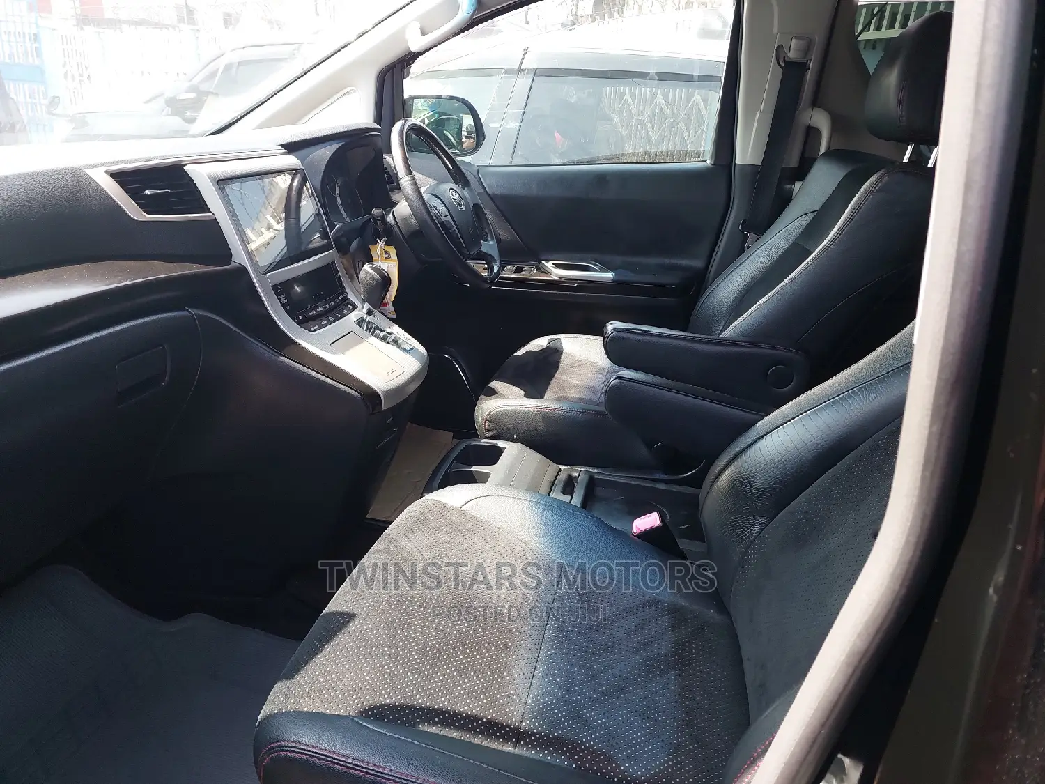 Toyota Vellfire 2014 Black