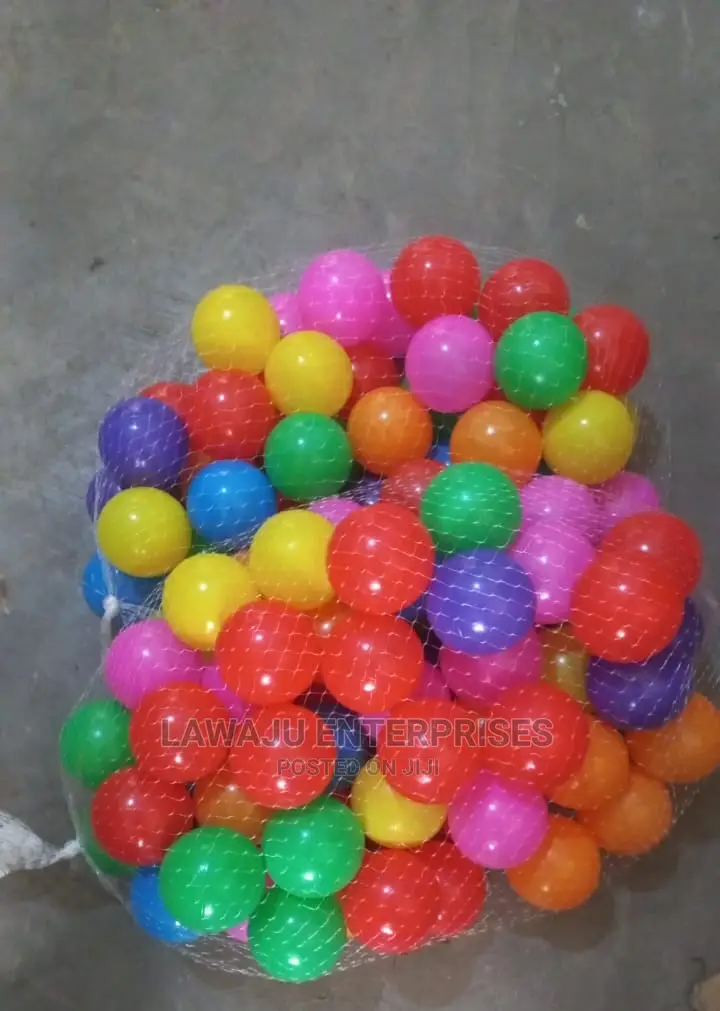 100pcs Colorful Ocean Ball Toy (Perfect for Ball Pits)