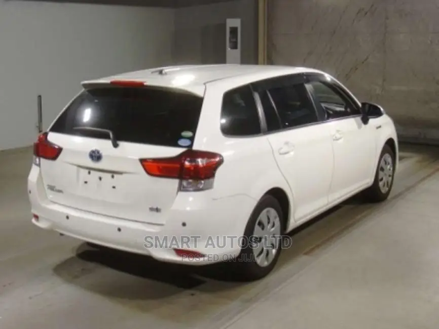 Toyota Corolla Fielder 2016 White