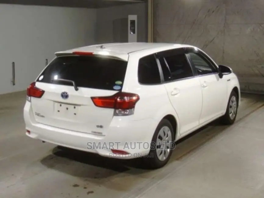 Toyota Corolla Fielder 2016 White