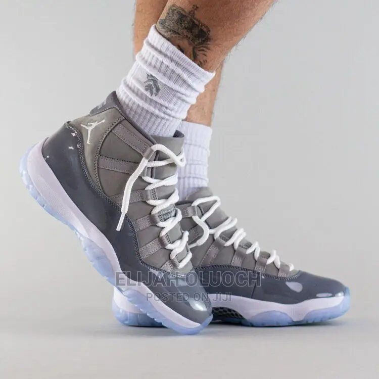 Jordan 11 Sneakers