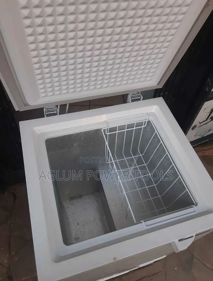 Premier Chest Freezer 100L Freestanding
