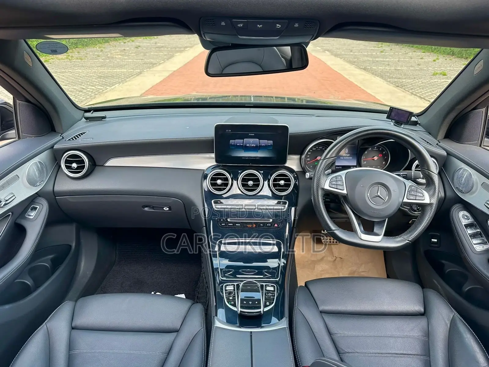 Mercedes-Benz GLC-Class 2016 Black
