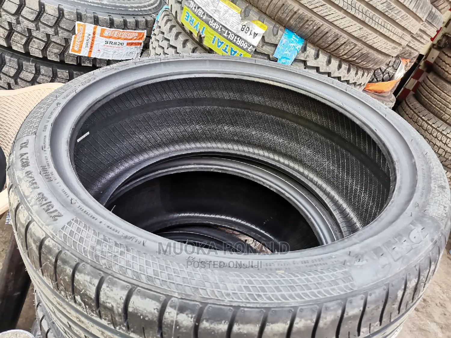 275/35r20 Accerela Tyre Made in Indonesia