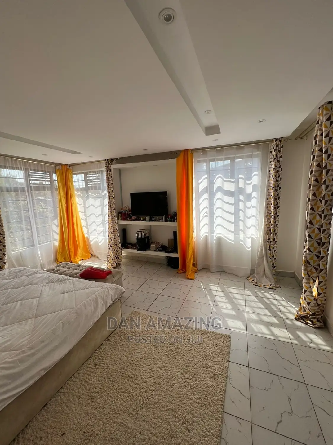 6bdrm Maisonette in Membley Estate for sale