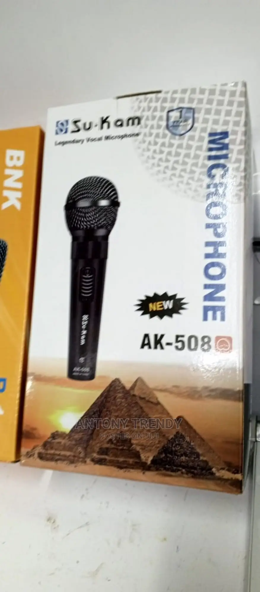 Professional Wired Microphone Ak-508