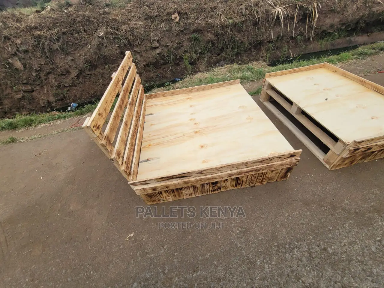 Pallet Bed- Detachable 4*6(Hvm)