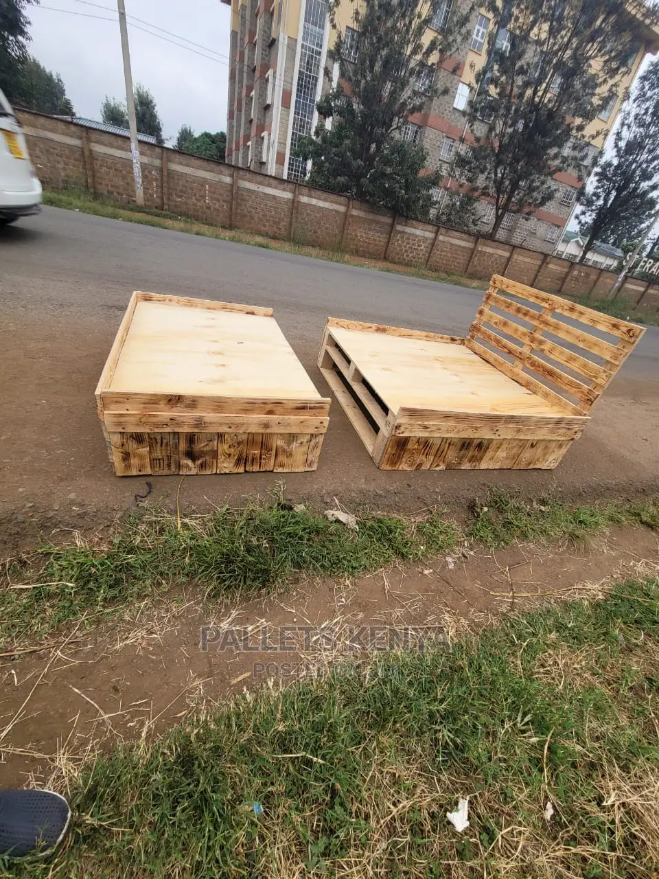 Pallet Bed- 4*6 Detachable Bed