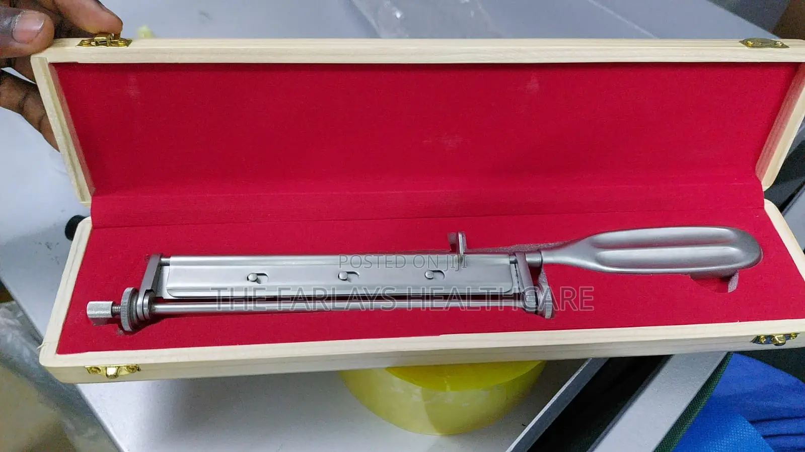 Skin Grafting Knife