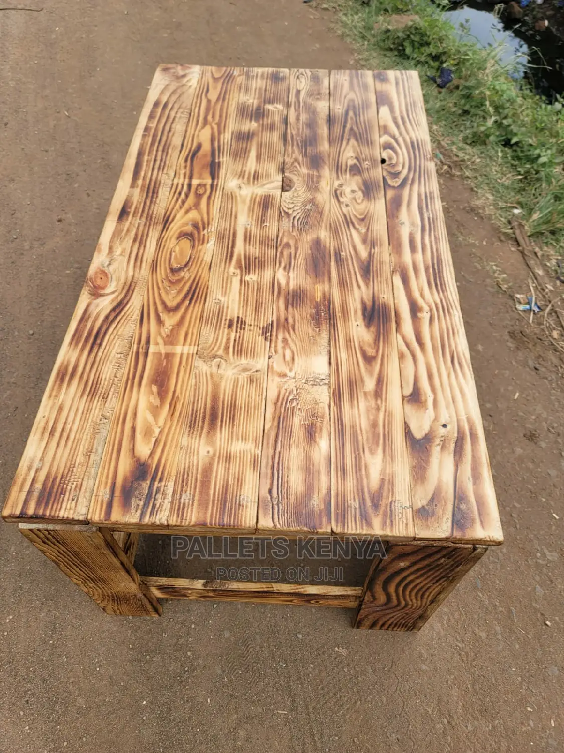 Pallet Table- KAQ