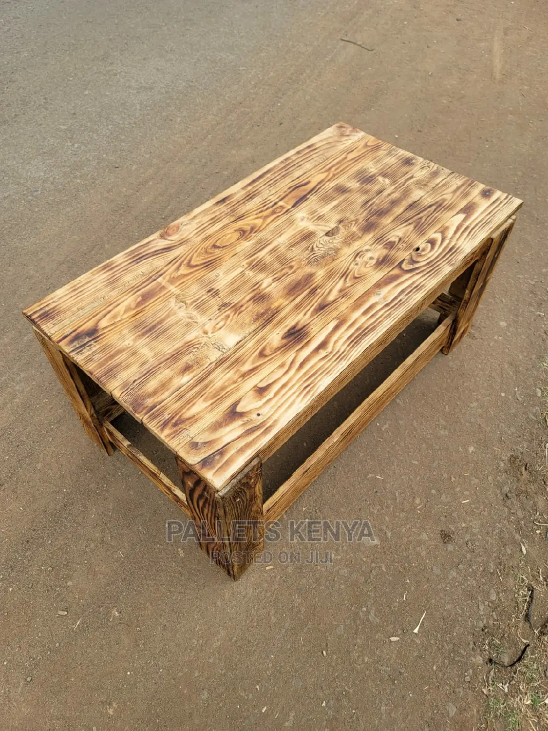 Pallet Table- DBC,