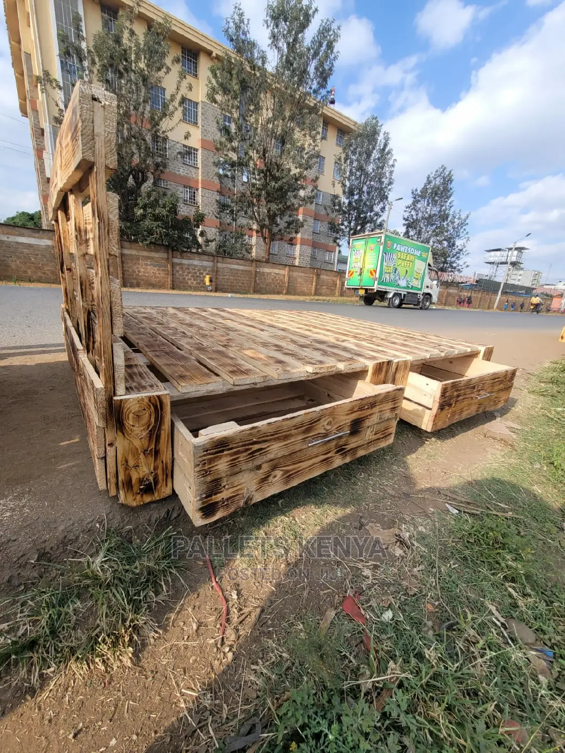 5*6 Pallet Bed- Detachable( McT)