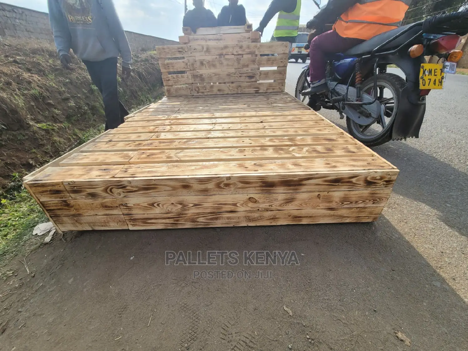 Pallet Bed- 5*6 With Drawers( SFU)