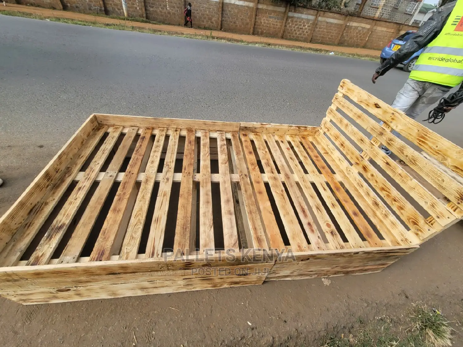Pallet Bed- 4*6( Premium- Fniy)