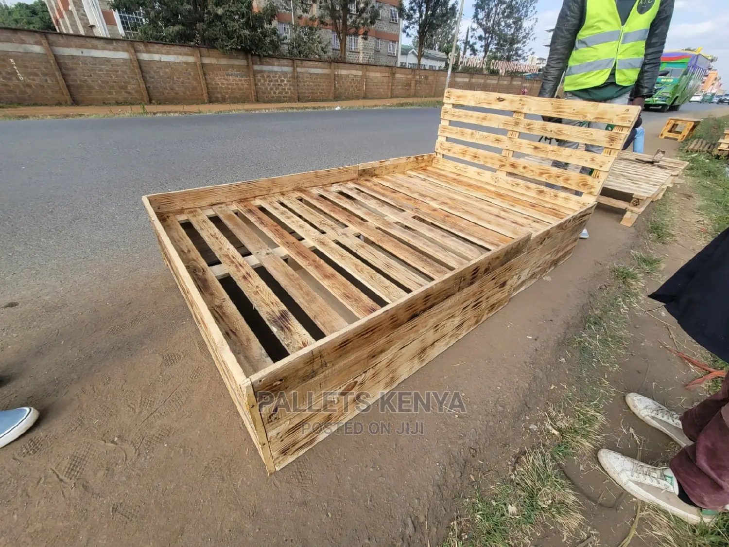 4*6 Pallet Bed- Detachable (KJB)