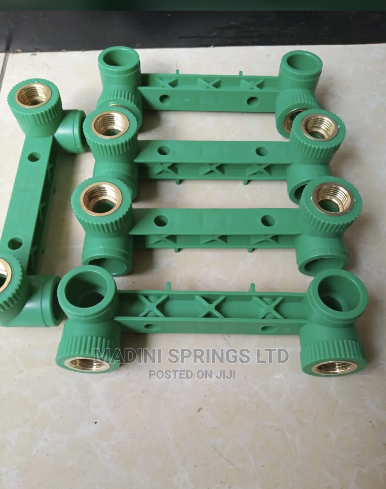Double or Twin Elbow Pipe