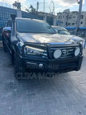 Toyota Hilux 2017 Black