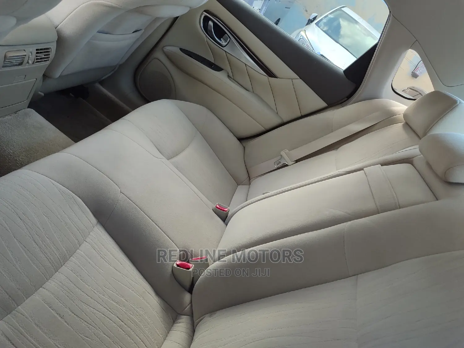 Nissan Fuga 2016 Silver