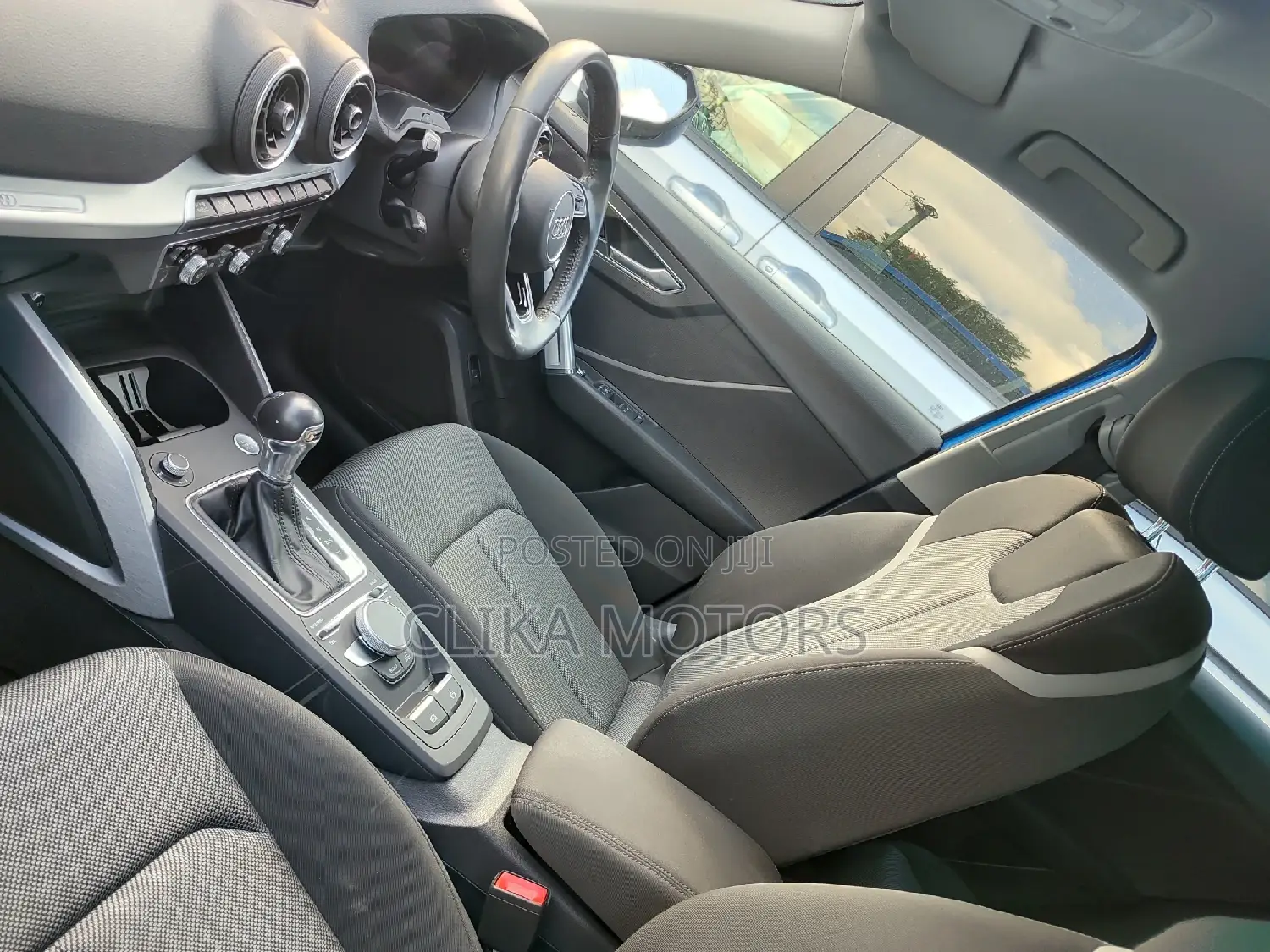 Audi Q2 2017 Blue