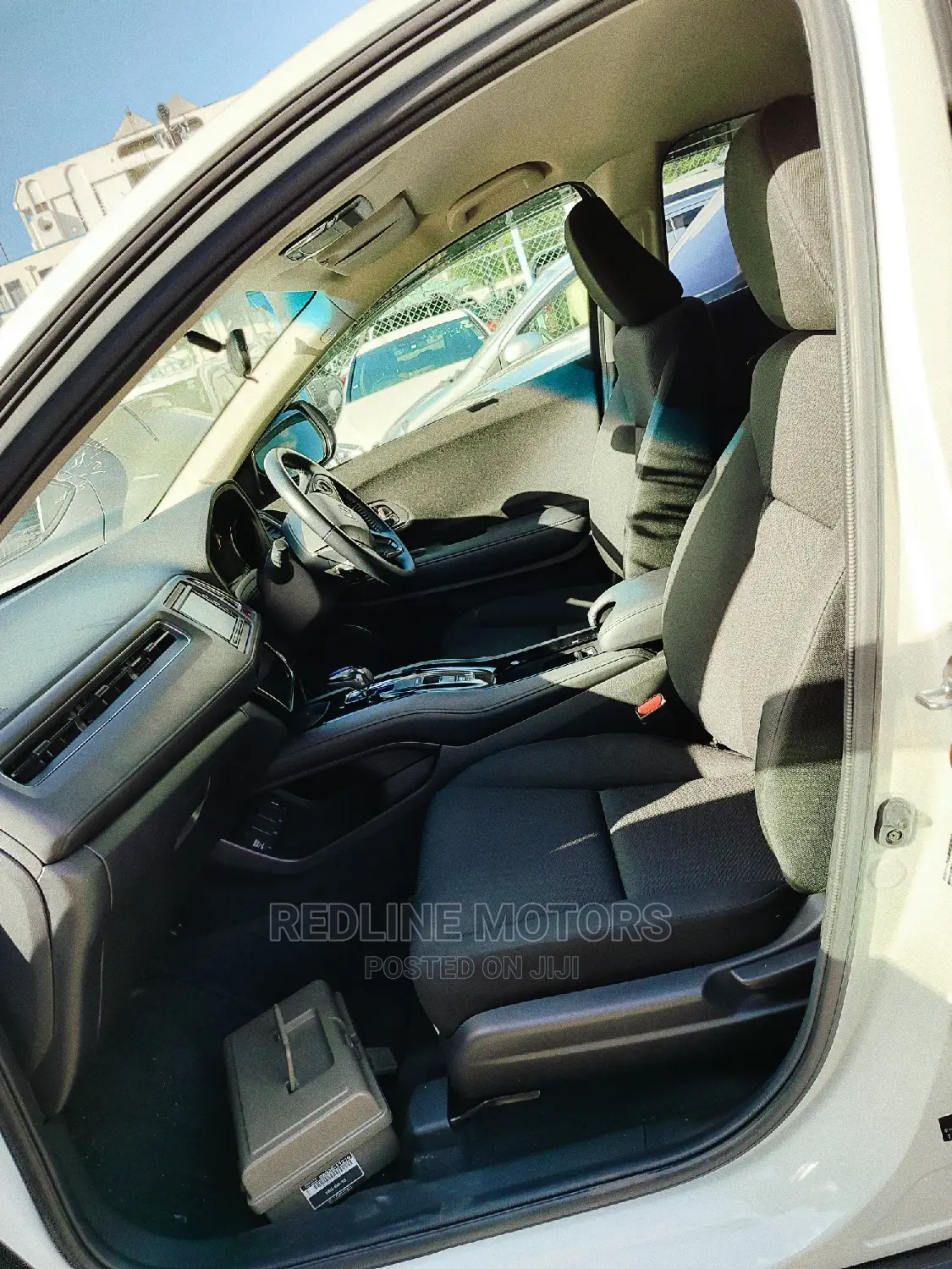 Honda Vezel 1.5 4WD 2016 Pearl