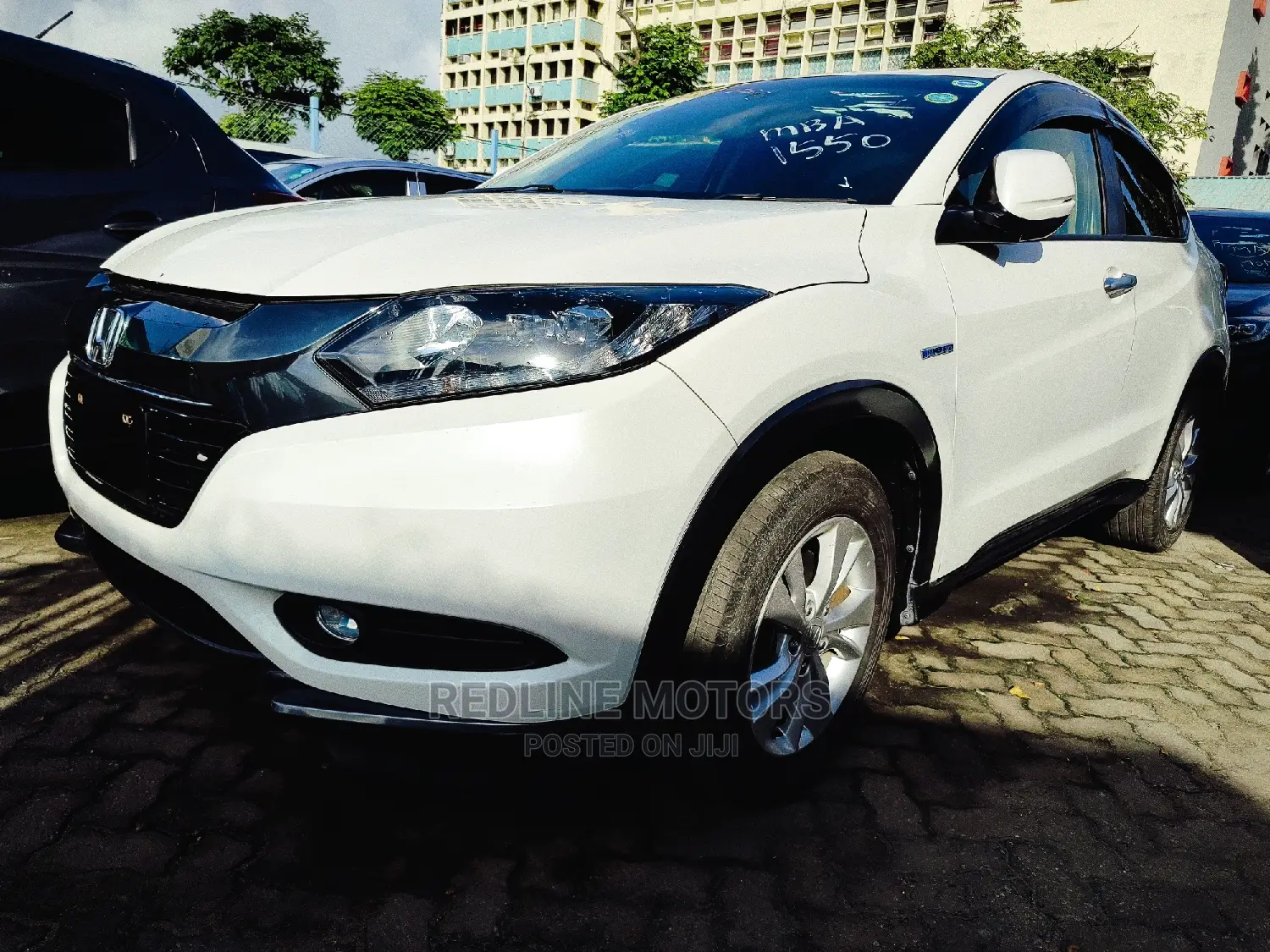 Honda Vezel 1.5 4WD 2016 Pearl